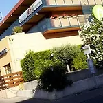 Campanile Centre Mas-carbonnel Hotel 3*