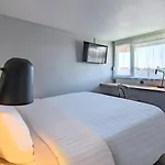 Campanile Centre Mas-carbonnel 3*
