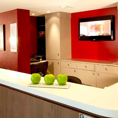 Hotel Campanile Centre Mas-carbonnel
