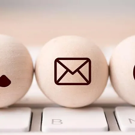 Campanile Centre Mas-carbonnel Hotel 3*