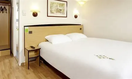 Campanile Centre Mas-carbonnel 3* Nîmes