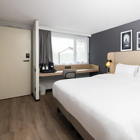 Campanile Centre Mas-carbonnel Hotel