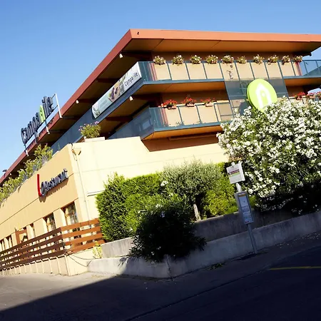 Hotel Campanile Centre Mas-carbonnel 3*