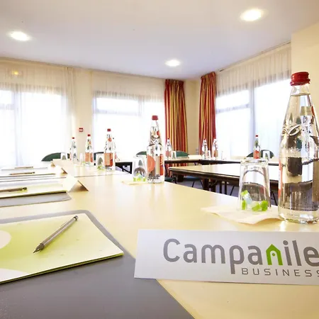 Campanile Centre Mas-carbonnel 3*