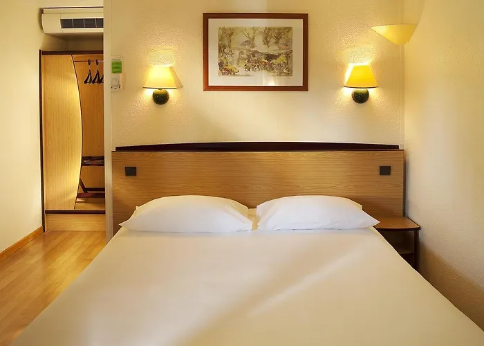 Hotel Campanile Prime - Centre 3*