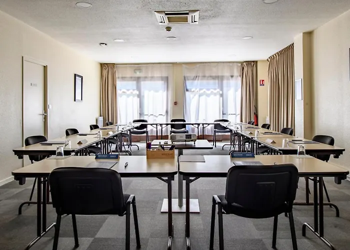 Campanile Prime - Centre 3* Nimes